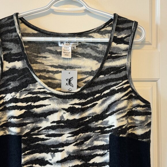 Papillon NWT Tiger Stripe Sweater Dress XL – Cozy Fall/Winter Knit Tunic - Picture 3 of 4